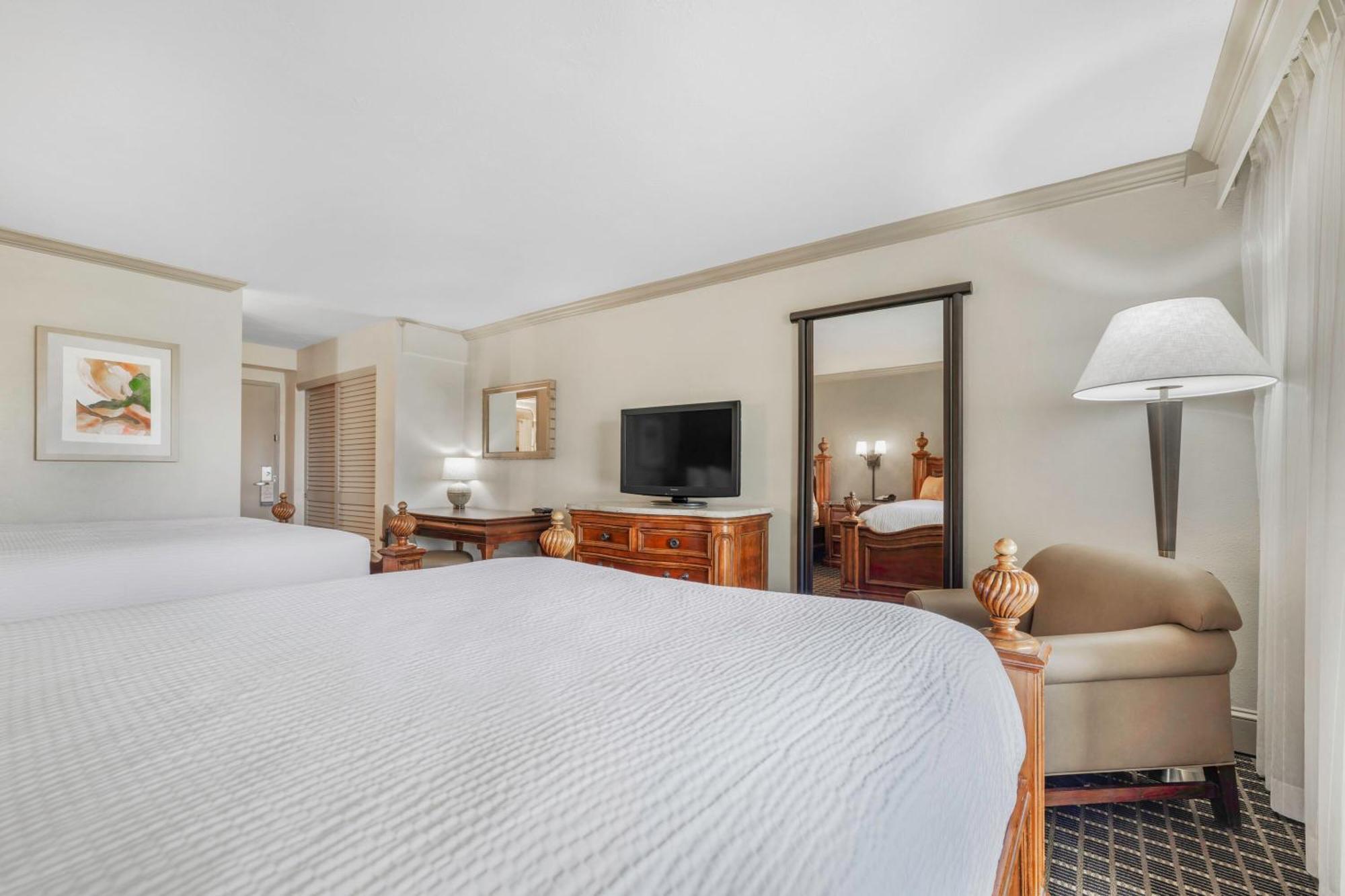 Resort Mission And Club 4*